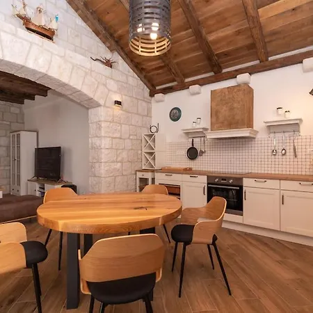 Hilltop House Holiday home